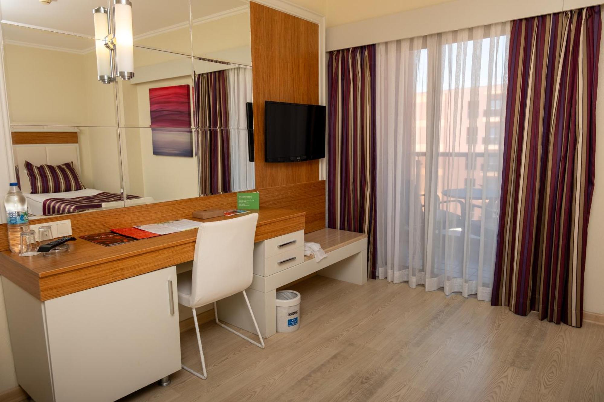Aqi Pegasos Royal Hotel เอาซัลลาร์ ห้อง รูปภาพ